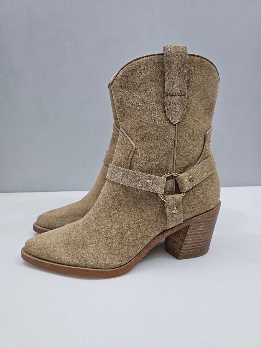 Dolce Vita Kenzen Western Ankle Boot Harness Beige Suede Leather Cowboy Womens 9
